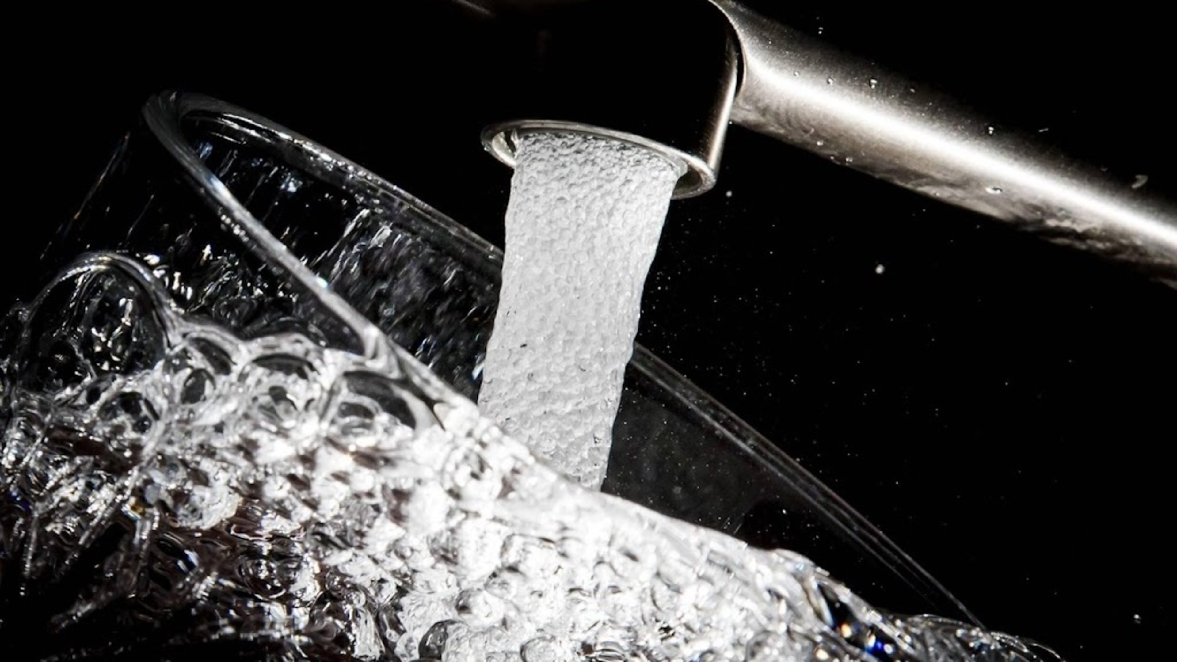 Vitens waarschuwt voor minder water uit kraan in Noordoost-Twente