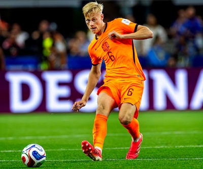 Champagne mag ontkurkt worden bij JVOZ na transfer Jan Paul van Hecke: amateurclub krijgt recordbedrag