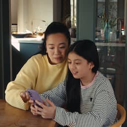 Ouders krijgen hulp van nieuwe app om kind wegwijs te maken met eerste telefoon