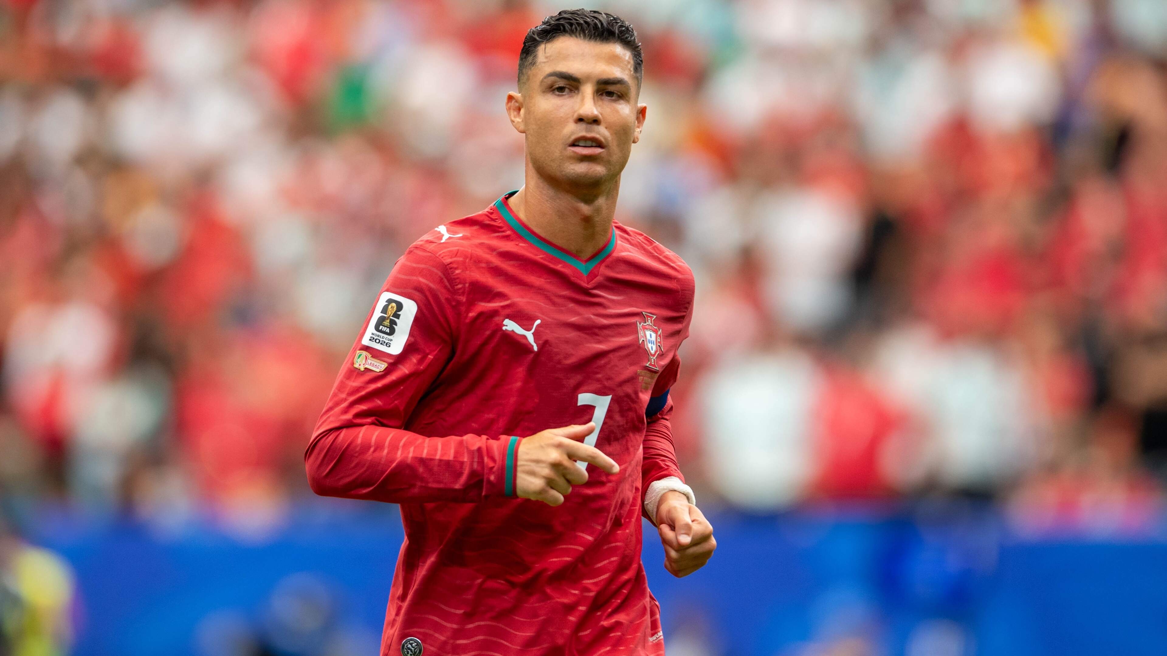 Zus Cristiano Ronaldo zorgt voor opschudding rond Portugese kamp: ’Dit is een vreemd WK... heel vreemd’