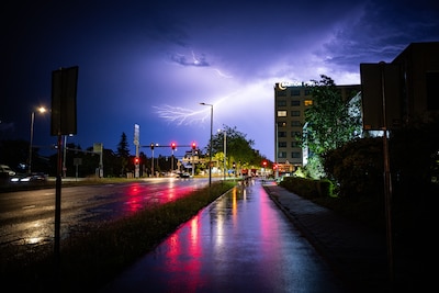 188.307 blikseminslagen bij zeldzaam onweer boven Nederland