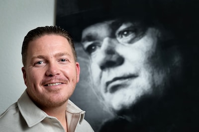 Een hit scoren als ‘onbekende’ zanger? Dat is niet makkelijk, merken deze Twentse artiesten