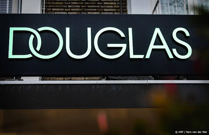 Parfumketen Douglas somberder over winst door prijsbewuste klant
