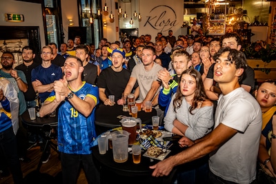 Tilburgs eetcafé Klopa barst van trots: vaste klant Bajraktarević speelt op WK voor Bosnië-Herzegovina