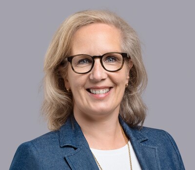 Hanneke Meulendijk-van de Pasch krijgt lintje én wordt wethouder in Geldrop-Mierlo