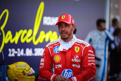 Formule 1-podcast | ‘Lewis Hamilton brengt Italianen in tweestrijd nu’