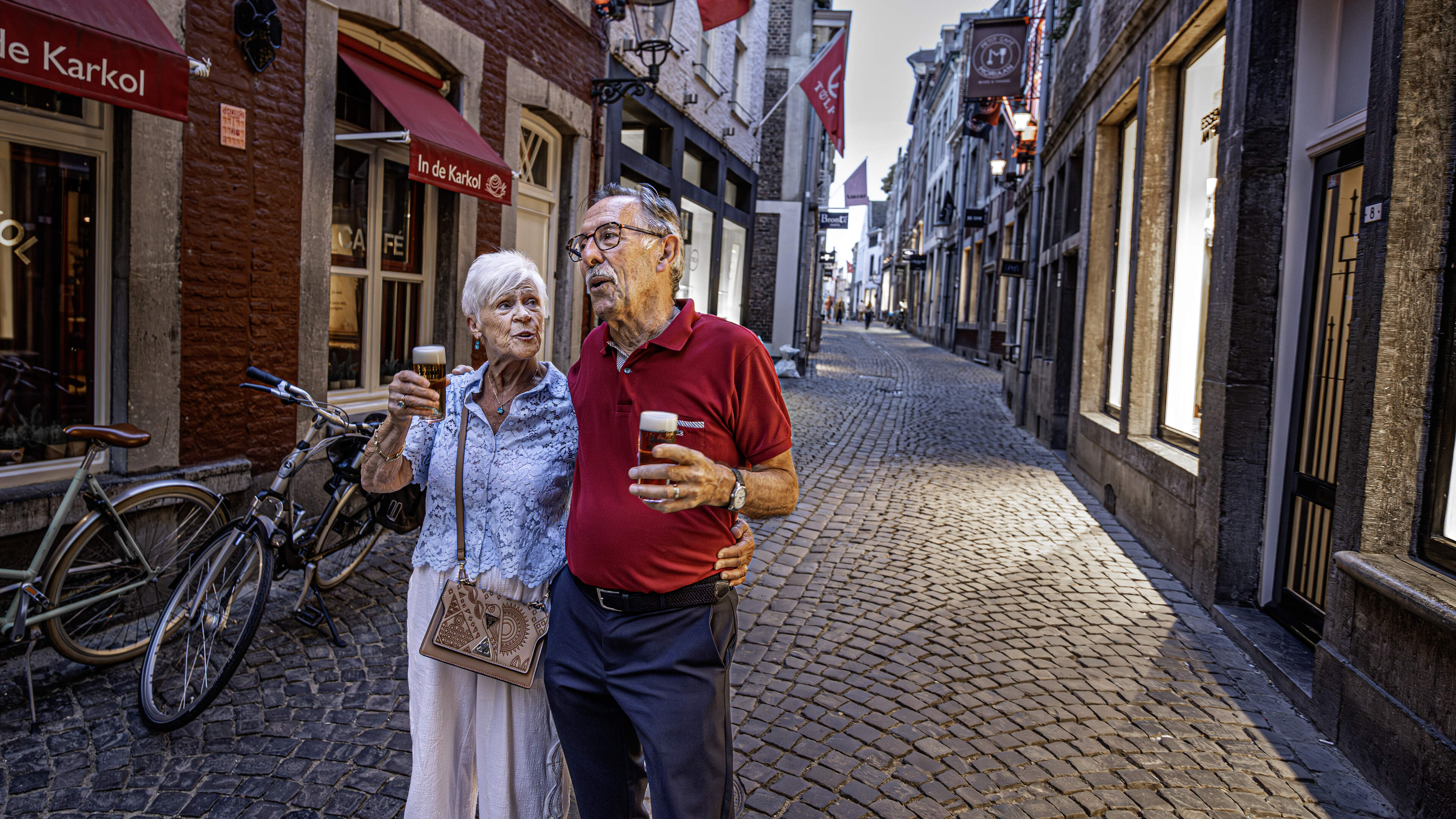Maastricht uit gejaagd voor sjiek en sjoen: ‘zeventig jaar na de ontruiming van ‘krottenwijk’ Stokstraat is er nog altijd geen plekje voor ons’
