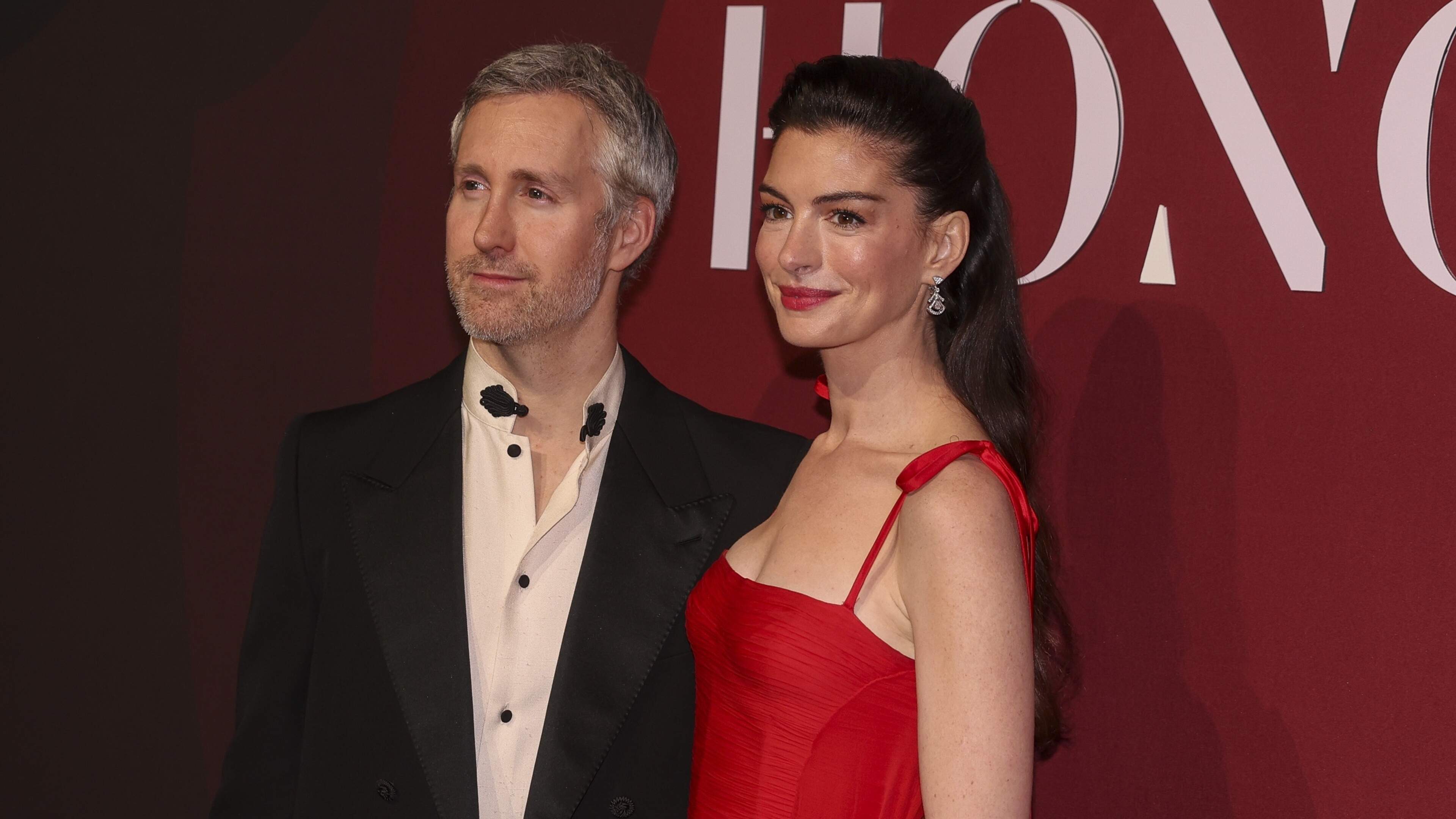 Anne Hathaway (43) in verwachting van derde kindje