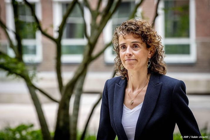 Hermans wil wet eigen risico later behandelen, oppositie kwaad