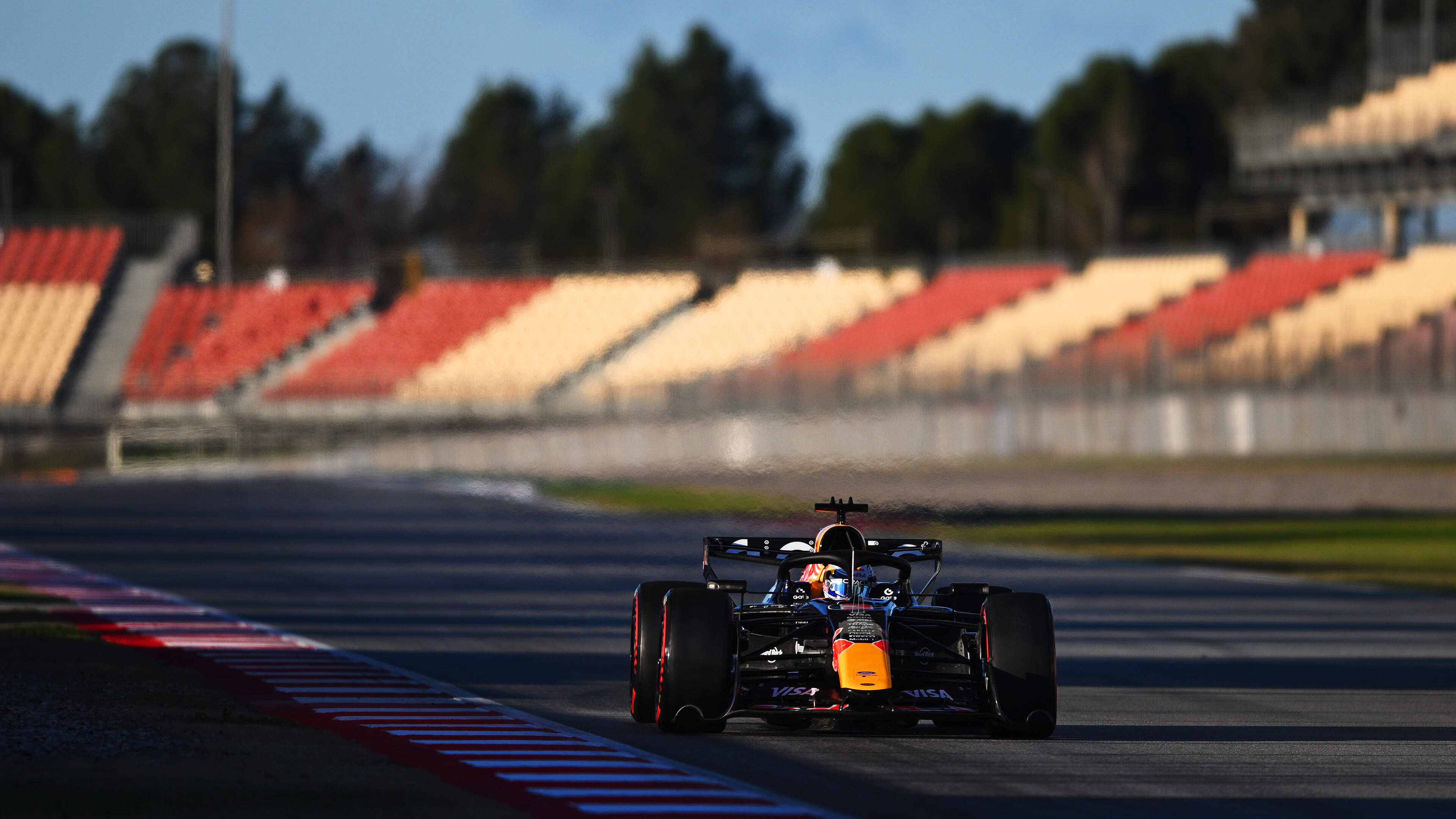 Max Verstappen jaagt op podiumplek: dit is de startopstelling en de stand van zaken voor de GP van Barcelona-Catalonië