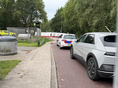 Politie onderzoekt identiteit en doodsoorzaak overleden persoon langs N36