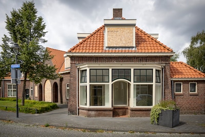 ‘Tuindorp Pathmos moet blijven’: architect adviseert bouw van nieuwe huizen achter oude gevels