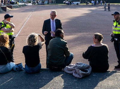 Burgemeester Gorter van Twenterand wordt bedreigd: ‘Terwijl er geen azc komt’