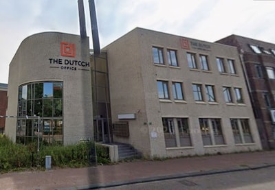 Rechter is duidelijk: geen woningen in kantoorpand tegenover station Almelo