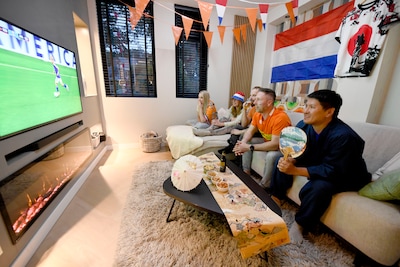 Kazuya (37) verhuisde van Japan naar Enschede, maar tijdens het WK juicht hij voor het Land van de Rijzende Zon