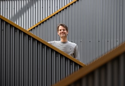 TU/e-wiskundige Jim Portegies slaat samen met collega’s alarm over opmars AI: ‘Dit kan het wetenschappelijke systeem onder druk zetten’