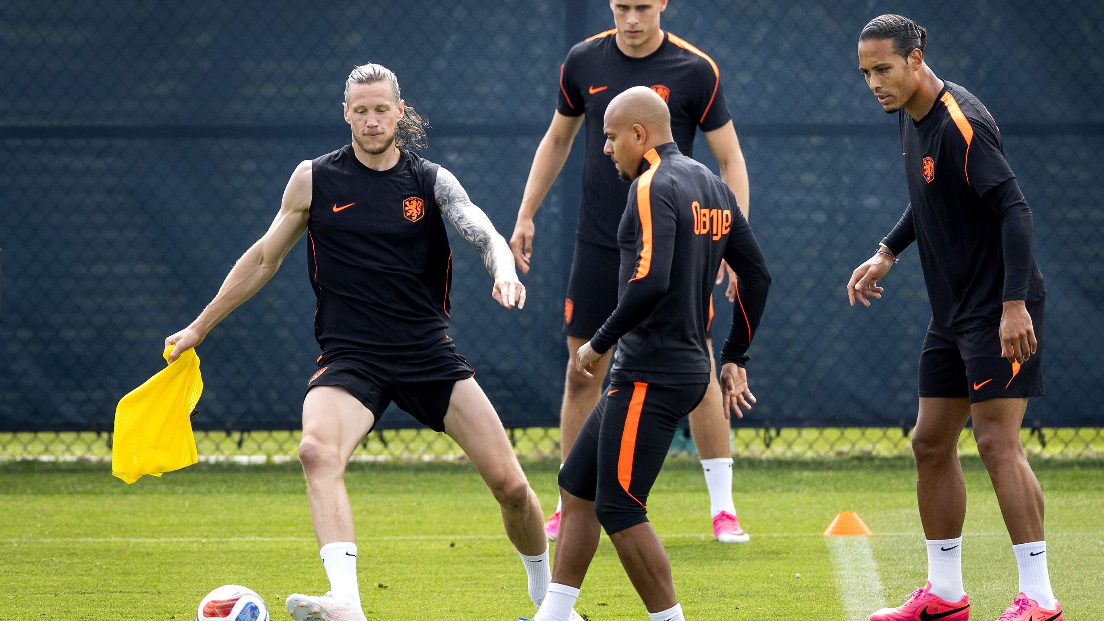 LIVE | Valentijn Driessen waarschuwt Ronald Koeman richting clash met Japan, ook Max Verstappen in het oranje