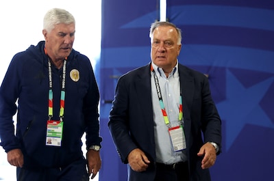 LIVE WK voetbal | Dick Advocaat zet gebroeders Bacuna in de basis bij historisch WK-duel Curaçao, Neuer in het doel bij Duitsland