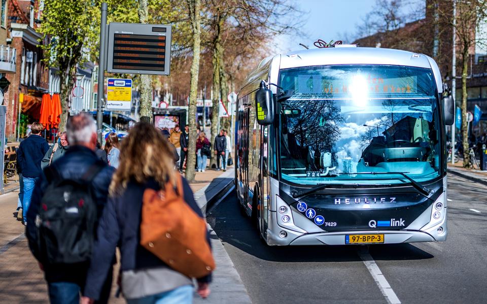 Buslijnen Groningen onder druk door 30 km-plan Stad: ‘Dit is een stap de verkeerde kant op’