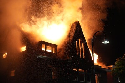 Grote brand in Rijen: woning deels ingestort, mogelijk was er nog iemand binnen