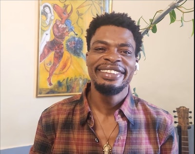 Immigrant in Italië wint 500.000 euro met kraslot, maar dan zegt de bank: geen papieren, geen rekening