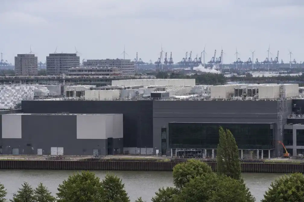 Brussel wil AI-fabriek Rotterdam steunen, kabinet weigert; adviseur spreekt van gemiste kans