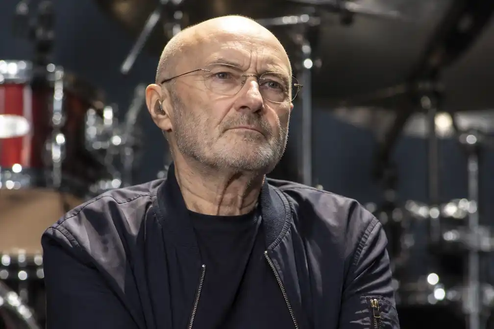 Phil Collins was twee jaar geleden opgenomen in Zwitserland na alcoholmisbruik