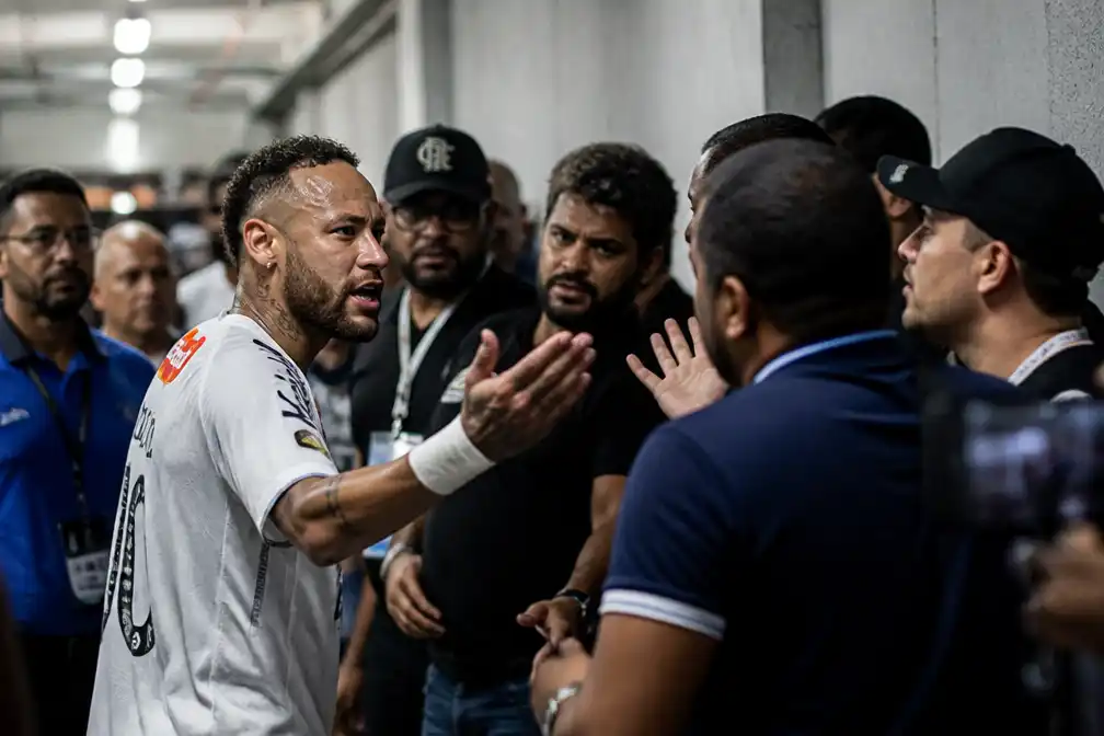 Neymar provoceert Remo-fans en bestuurders na bekerzege Santos