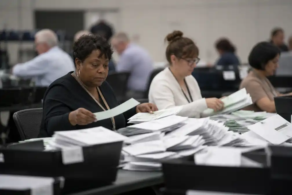 Voorverkiezing Senaat Michigan nog onbeslist, El-Sayed nipt voor op Stevens