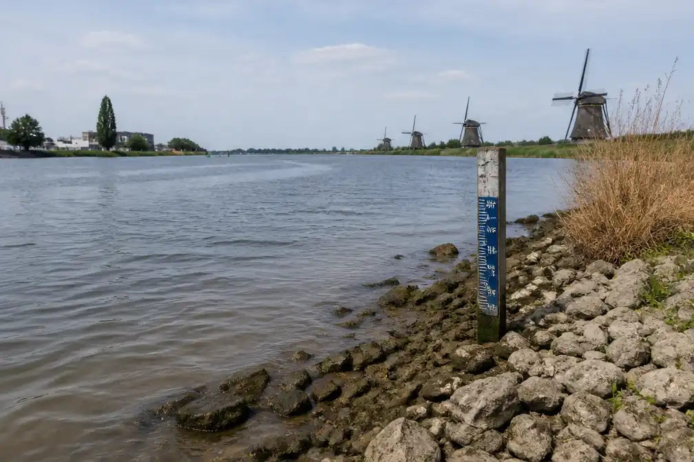 Zout water rukt verder op in rivierengebied door aanhoudende droogte