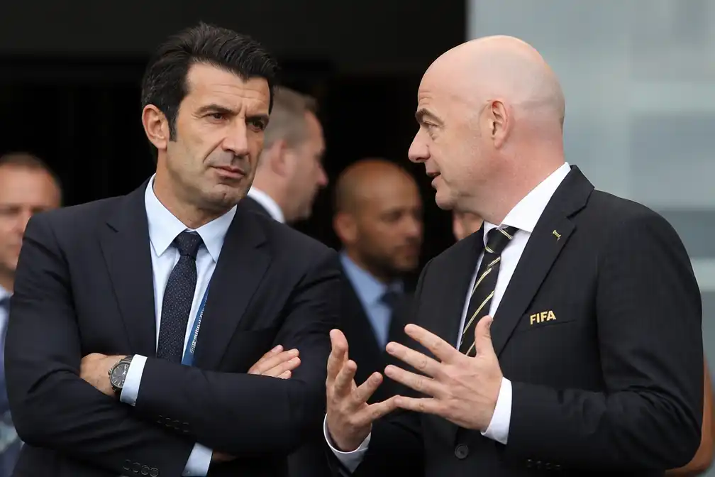 Figo roept in Daily Mail op dat FIFA-voorzitter Infantino vertrekt