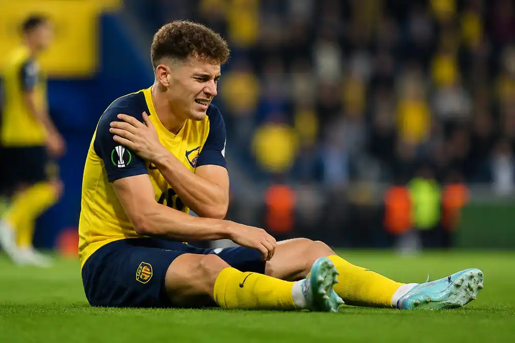 Union-verdediger Ross Sykes maanden out na schouderoperatie