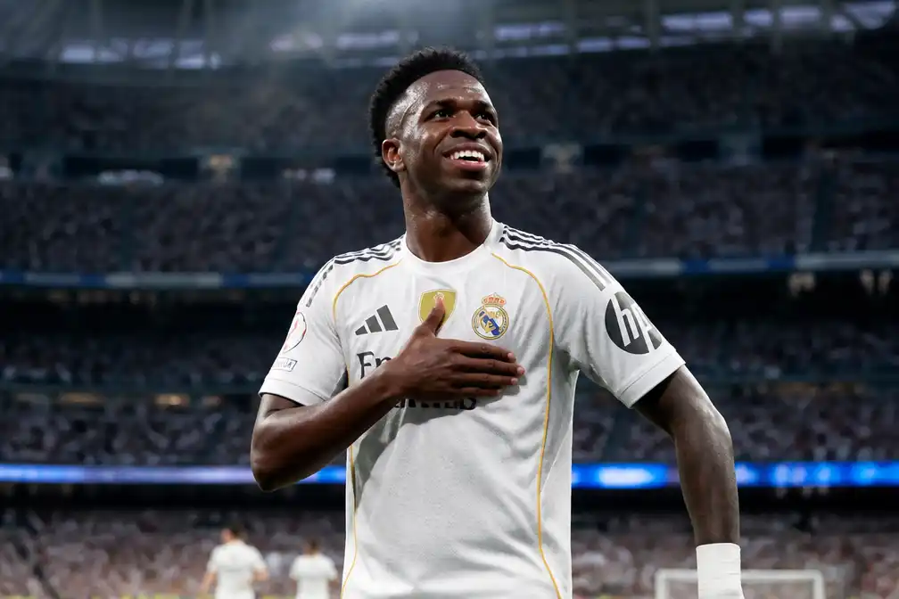 Vinícius Jr tekent nieuw zesjarig contract bij Real Madrid