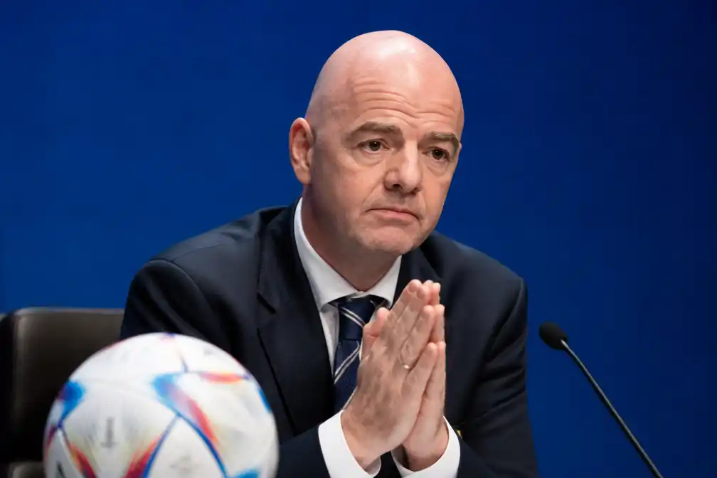 Engelse voetbalbond trekt steun herverkiezing Infantino in