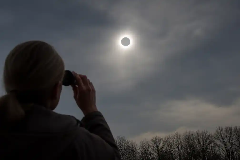Zonsverduistering bedekt op 12 augustus 88 procent van de zon boven Nederland