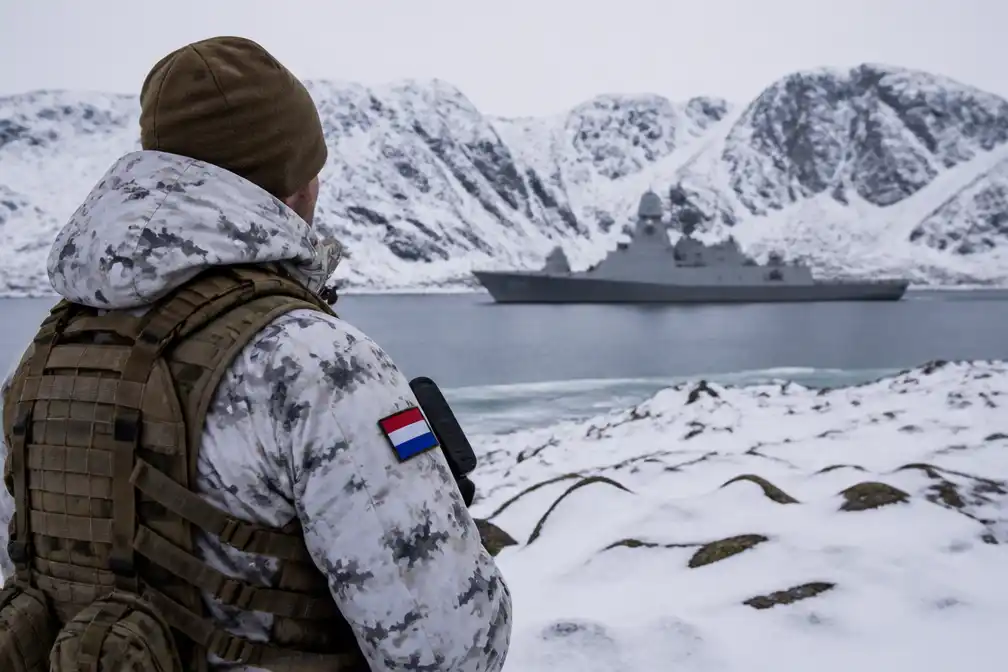 Nederland stuurt militairen naar Groenland voor NAVO-oefening