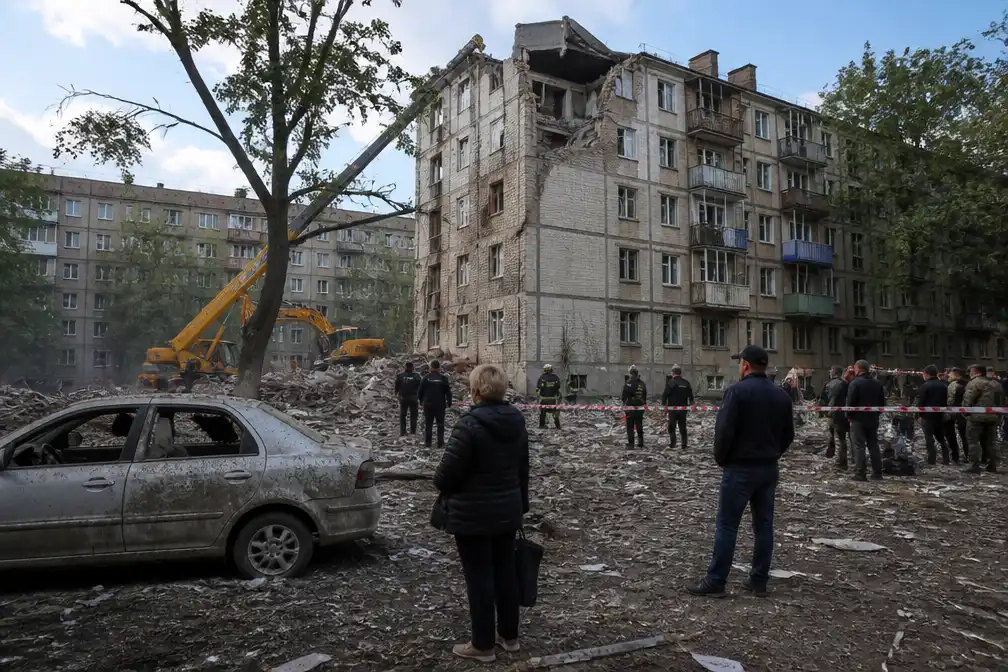Russische aanvallen doden minstens drie in Oekraïne; Duitse minister waarschuwt voor hybride oorlog