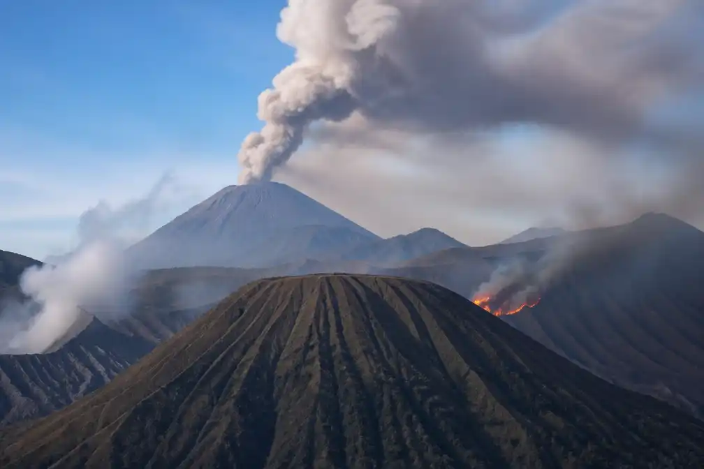 Indonesië sluit nationaal park Bromo op Java vanwege natuurbranden