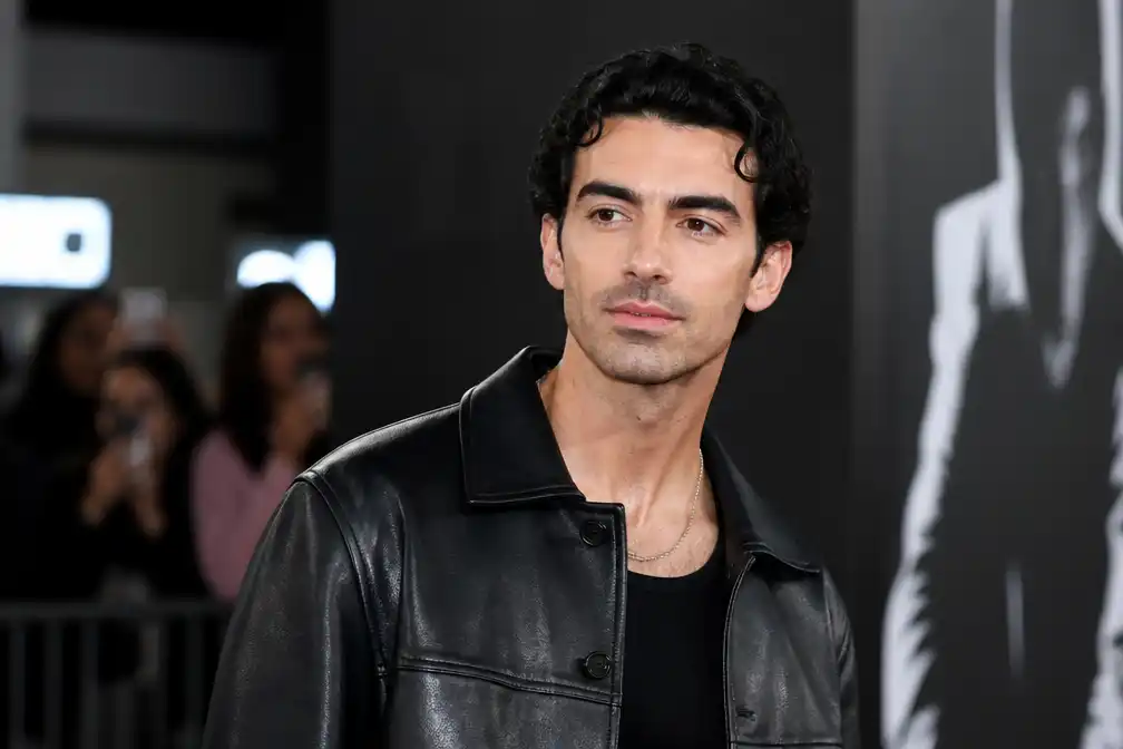 Joe Jonas kreeg therapieadvies na tegenvallend solodebuutalbum 'Fastlife'