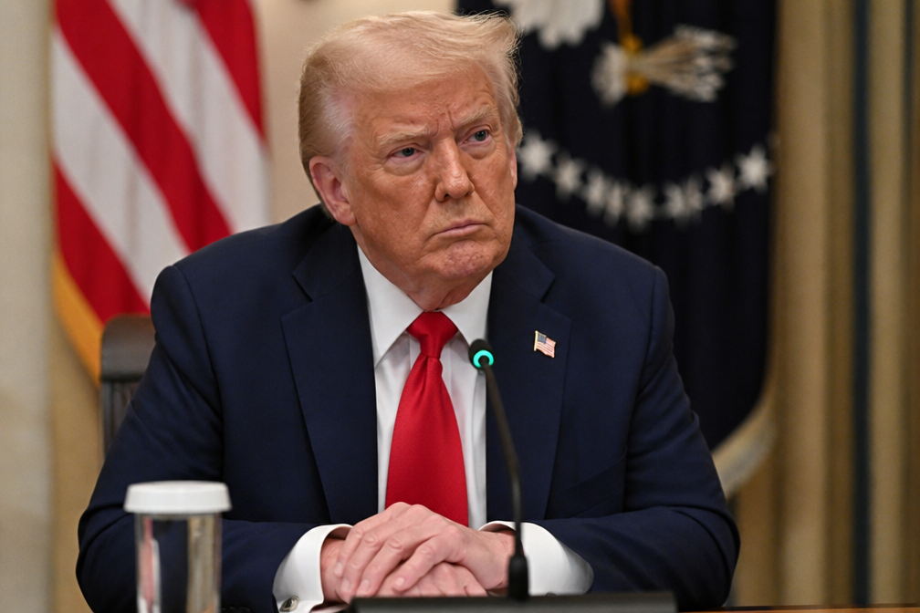 Trump wil economische druk op Iran opvoeren na dreiging met aanvallen