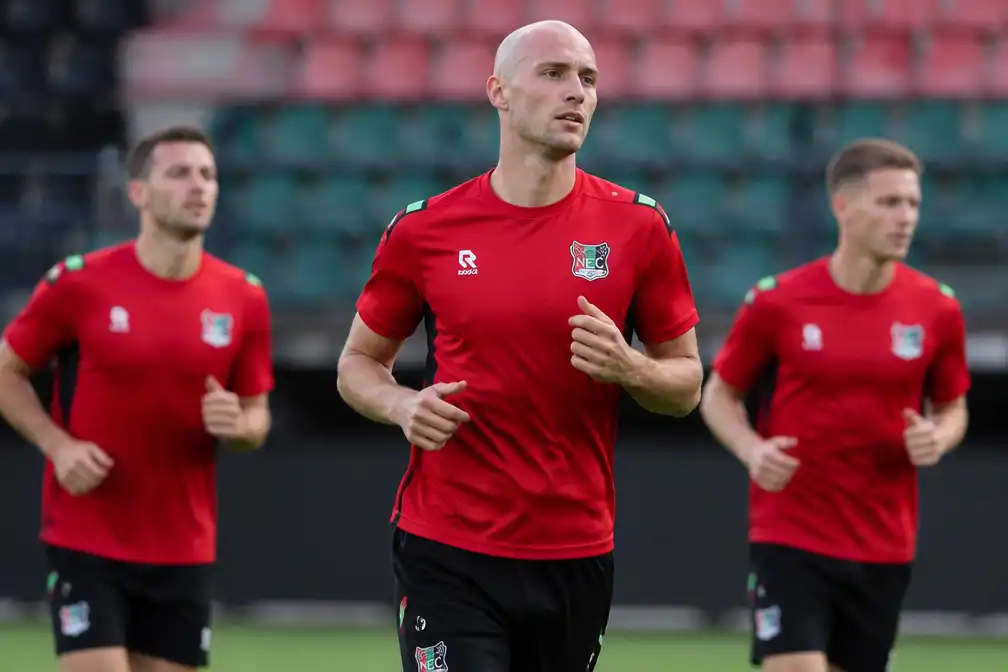 Nuytinck fit voor return NEC tegen Olympiakos in Champions League