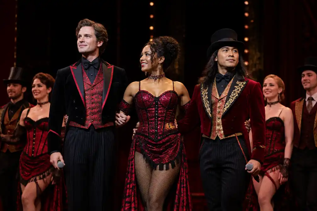 Moulin Rouge!-cast herenigd voor musicalsingalong in Gouda
