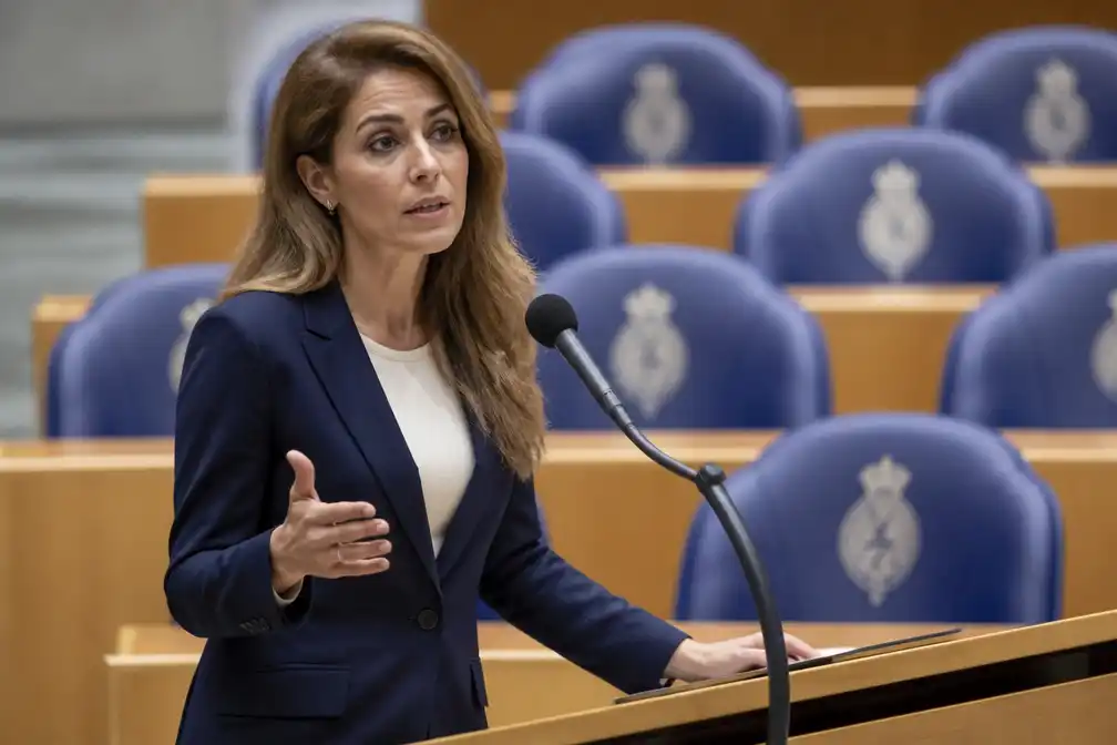 Militaire hulp aan burgers wordt minder vanzelfsprekend, zegt minister