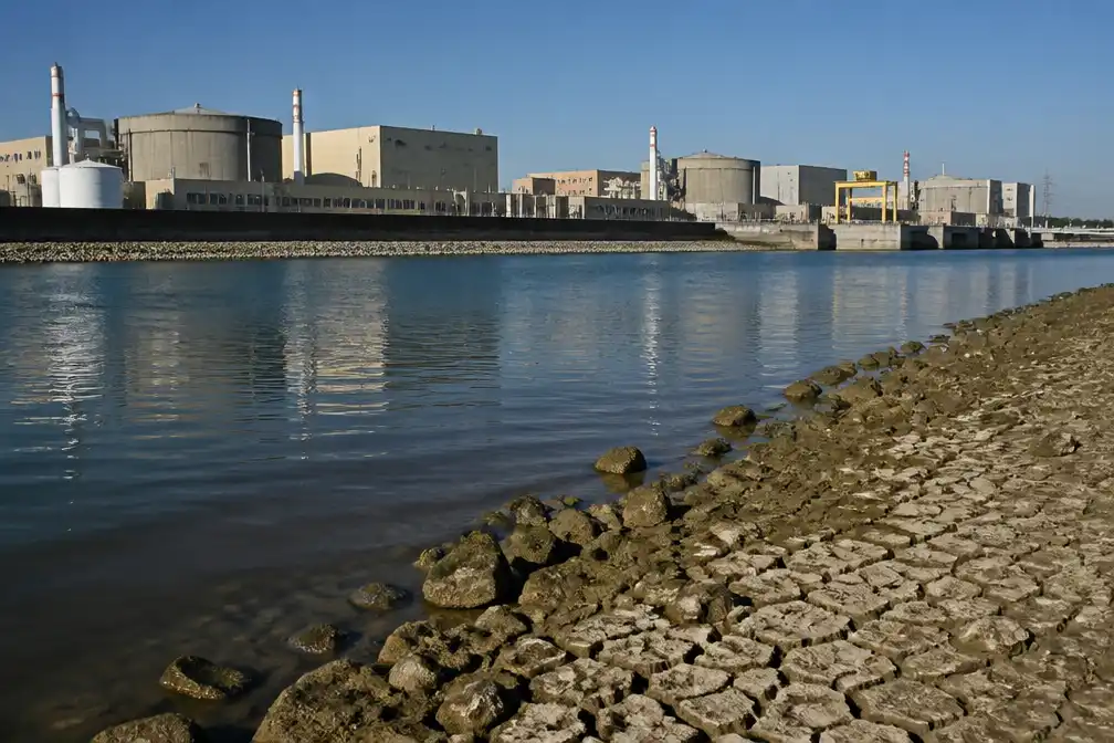 Roemenië sluit laatste kernreactor nu Donau op recordlaagte staat