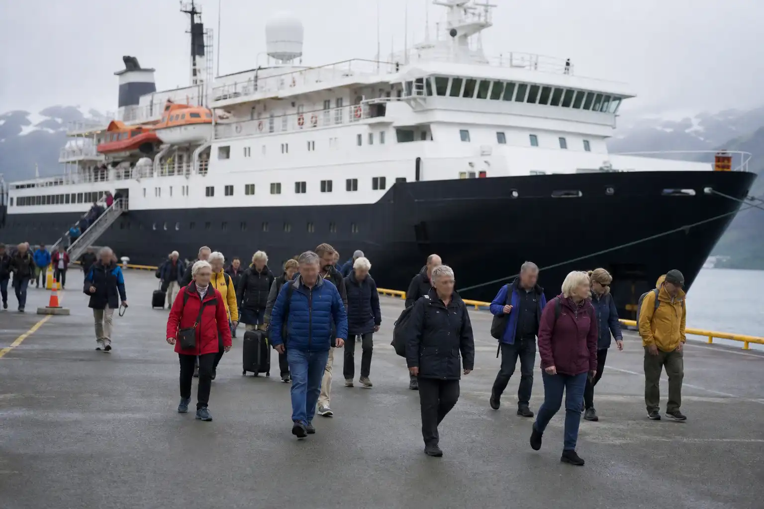 Quarantaine voor passagiers cruiseschip Hondius voorbij; niemand ziek
