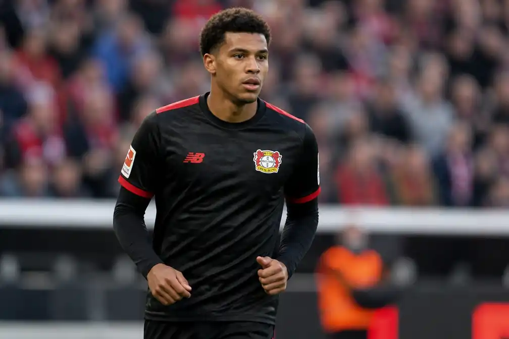 Arsenal praat met Leverkusen over Engels verdediger Quansah