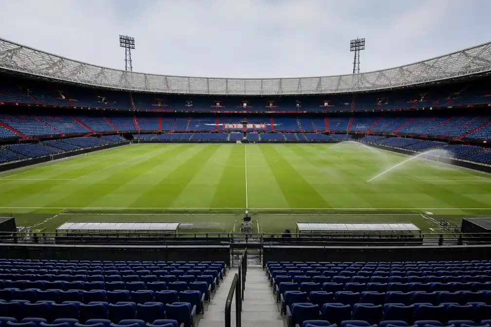 Feyenoord speelt eerste thuiswedstrijd tegen Go Ahead Eagles in De Kuip
