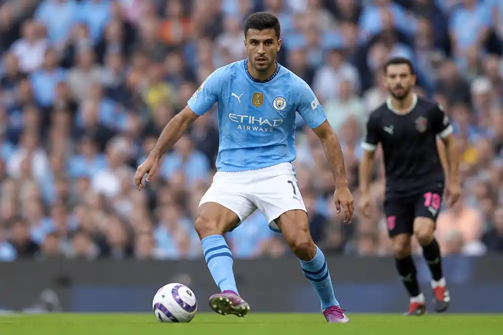 Barcelona haalt Rodri voor £65 miljoen weg bij Manchester City