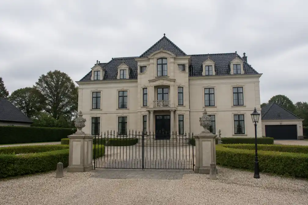 Villa uit 2008 in Wehl gaat viral op TikTok als 'Vinex Versailles'