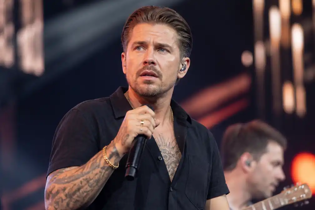 André Hazes schrapt twee maanden alle optredens na viraal festivaloptreden